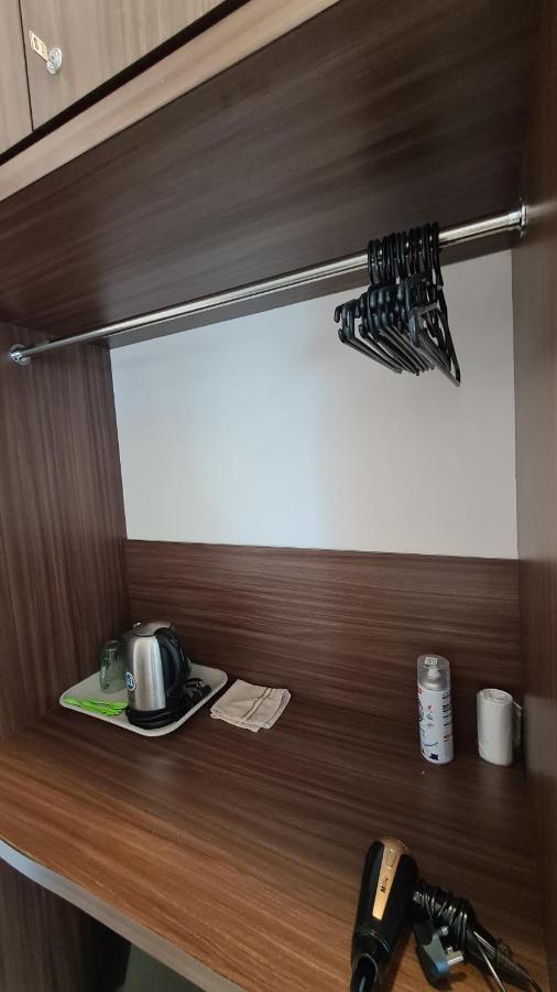 Aeropod Kk Corner Unit Near City And Airport 4 Pax Free Parking โกตาคินาบาลู ภายนอก รูปภาพ